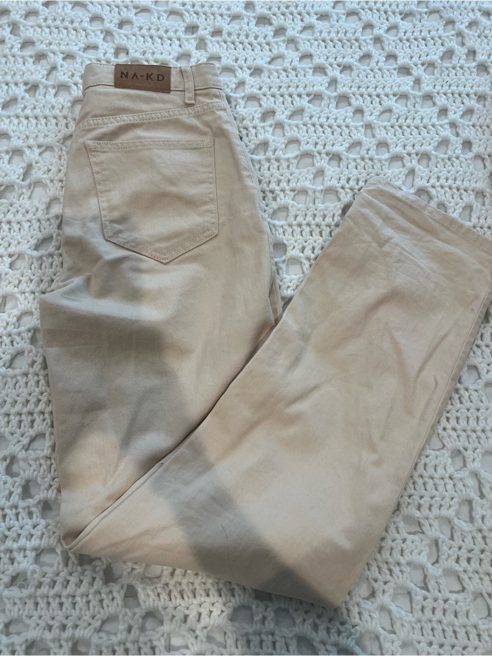 NA-KD Cream jeans women’s size 6